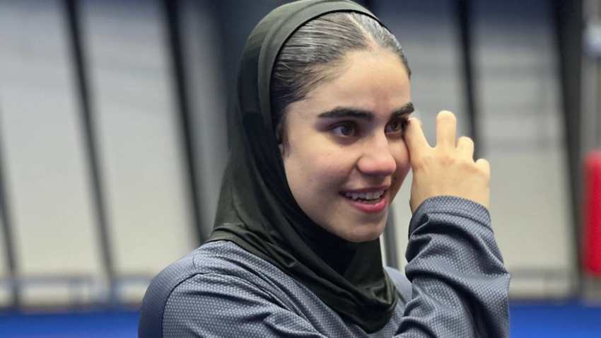 هلیا اسدیان